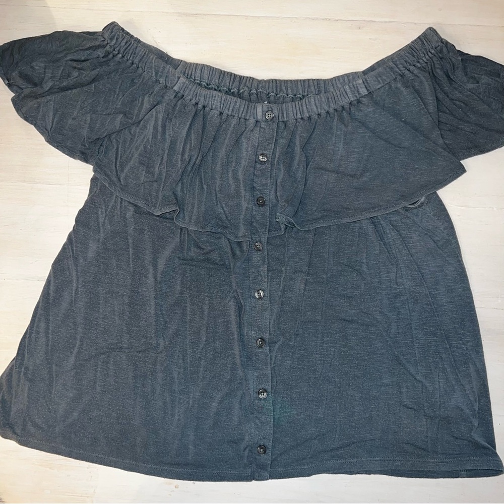 American Eagle Off-Shoulder Button-Down Top in Green XL
